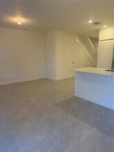 5145 SW 37th St in Pembroke Park, FL - Building Photo - Building Photo