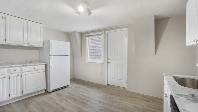 64 Arnold St in Quincy, MA - Building Photo - Building Photo