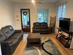 2427 Peniston St in New Orleans, LA - Building Photo - Building Photo