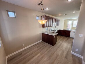 10741 Leatherstocking Ave in Las Vegas, NV - Building Photo - Building Photo