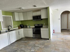 11063 Auburndale St in Brooksville, FL - Building Photo - Building Photo