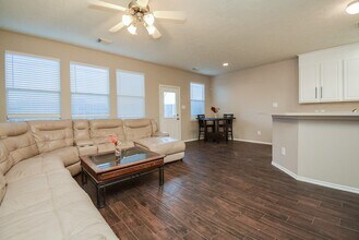 6058 Shelbourne Park Ln in Houston, TX - Building Photo - Building Photo