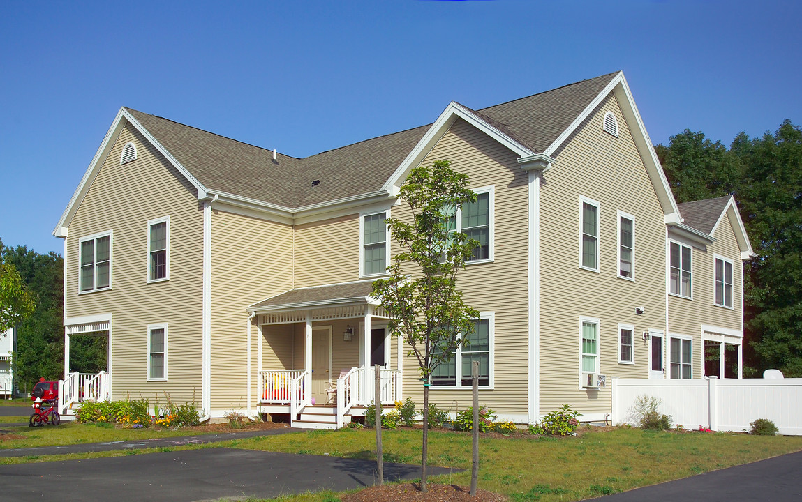 56 Baker St in Foxboro, MA - Building Photo