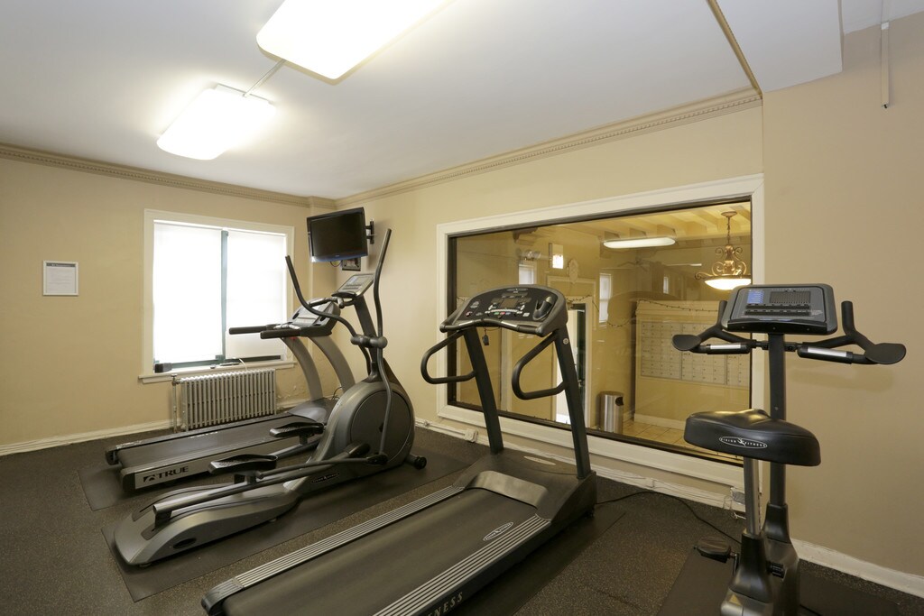 Plaisance Apartments Chicago, IL Apartments