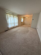 490 Sunliner Dr in Nashville, TN - Foto de edificio - Building Photo