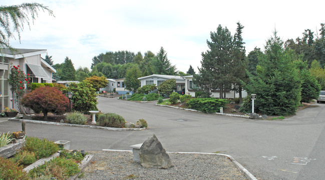 Valleybrook Village MHP in Tacoma, WA - Foto de edificio - Building Photo