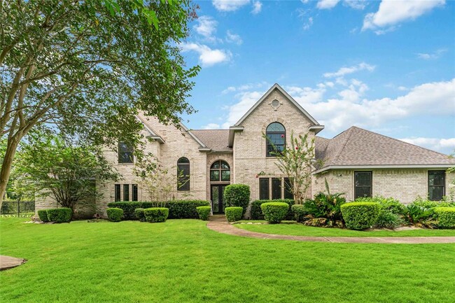 3819 Emerald Lake Dr in Missouri City, TX - Building Photo - Building Photo