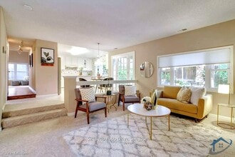 5218 Rio Lobo Dr in San Jose, CA - Building Photo - Building Photo