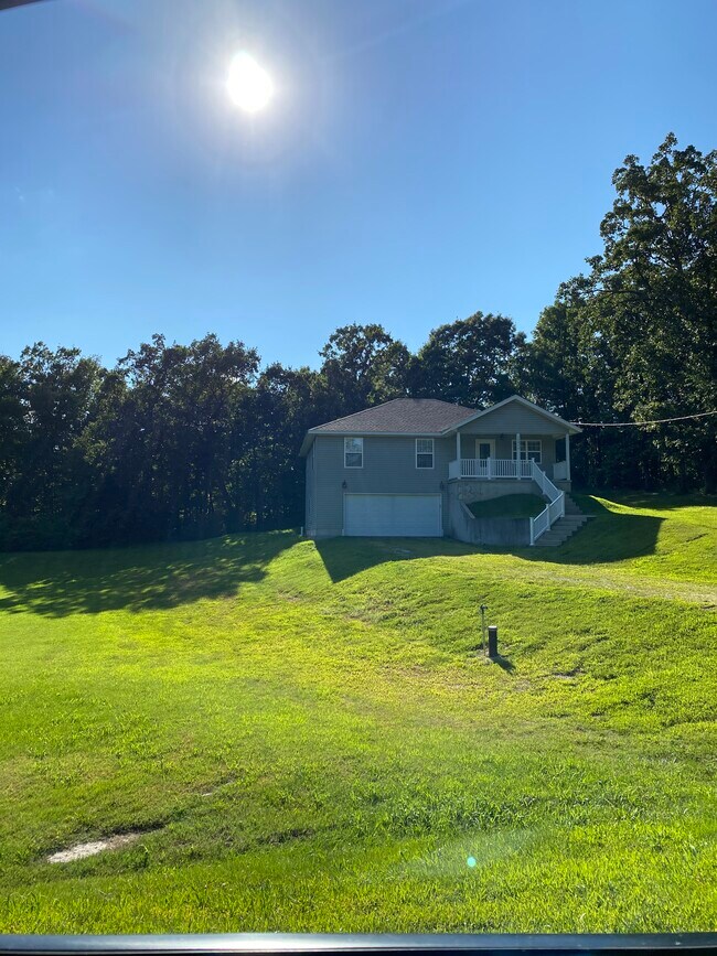 10856 Oakley Ln Rentals in Neosho, MO