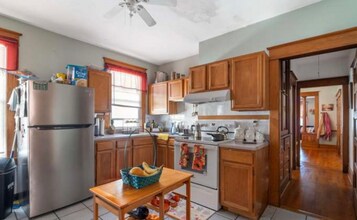 35 Summit Ave in Albany, NY - Building Photo - Building Photo