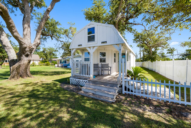 5826 Hwy 2297 in Panama City, FL - Building Photo - Building Photo