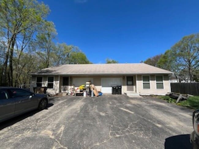 property at 1574-1576 Crescent Dr