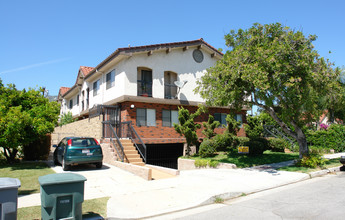 709 W Dryden St in Glendale, CA - Building Photo - Building Photo