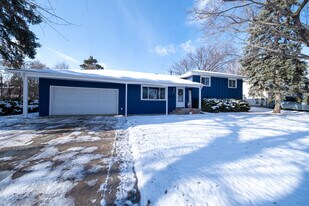 7801 Noble Ave N in Minneapolis, MN - Building Photo