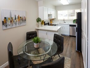 1492 W 2400 S, Unit 1492 in West Valley City, UT - Foto de edificio - Building Photo