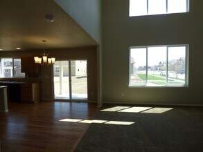 1529 Heirloom Dr in Windsor, CO - Building Photo - Building Photo