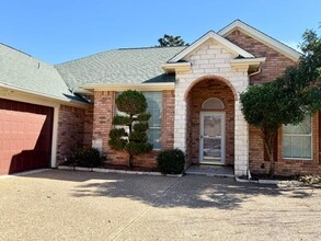 708 Biscayne Dr in Mansfield, TX - Building Photo - Building Photo