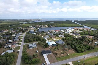 19309 Midway Blvd in Port Charlotte, FL - Building Photo - Building Photo