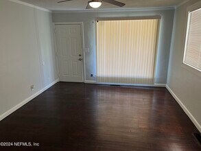 5246 Poppy Dr in Jacksonville, FL - Building Photo - Building Photo