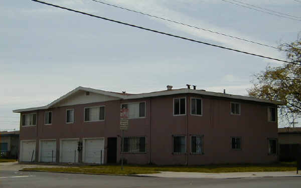 101 S 15th St in Richmond, CA - Foto de edificio - Building Photo