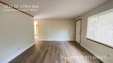 1210 SE 179th Ave in Portland, OR - Building Photo - Building Photo