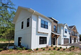 1920 Edwards St in East Troy, WI - Building Photo - Building Photo