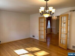 279 Slocum Way in Fort Lee, NJ - Building Photo - Building Photo