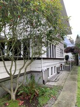 5011 18th Ave NE in Seattle, WA - Building Photo - Building Photo