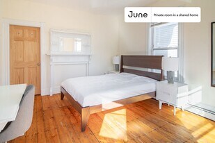 Room in Shared 5 bed/1 bath home in Boston, MA - Building Photo