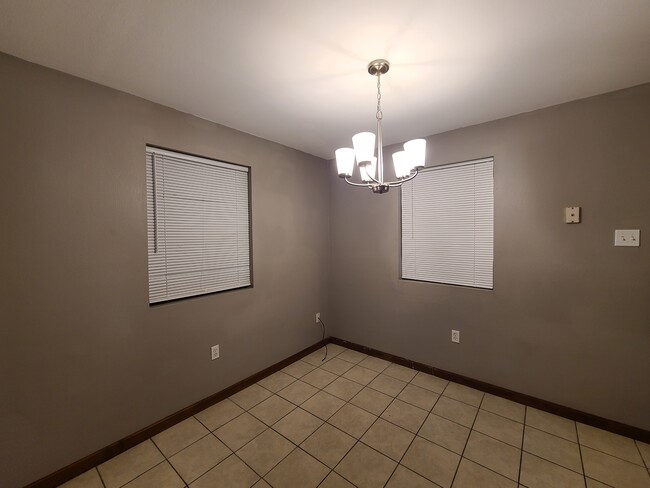 3308 Pakenham Dr in Chalmette, LA - Building Photo - Building Photo