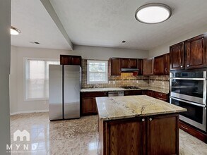 2567 River Forest Ct in Ellenwood, GA - Foto de edificio - Building Photo
