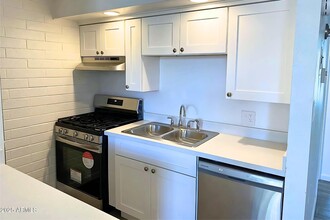 6320 N 16th St in Phoenix, AZ - Building Photo - Building Photo