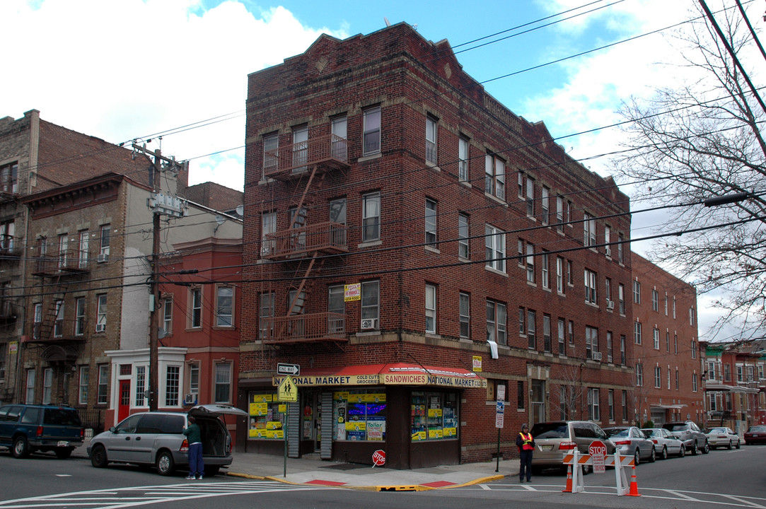 6300 Broadway in West New York, NJ - Building Photo