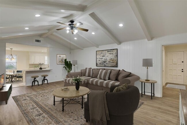 property at 601 Del Norte St