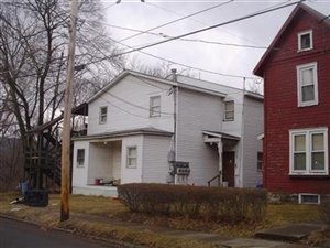 35 Willow St in Sidney, NY - Foto de edificio