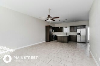 2000 N 36th St in Phoenix, AZ - Foto de edificio - Building Photo