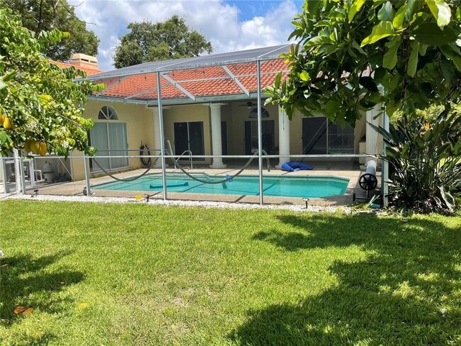 2772 Challenger Dr in Palm Harbor, FL - Building Photo - Building Photo