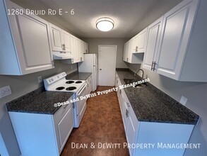 1280 Druid Rd in Clearwater, FL - Building Photo - Building Photo