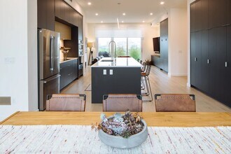 3813 Sedgemoore Dr in Santa Rosa, CA - Building Photo - Building Photo