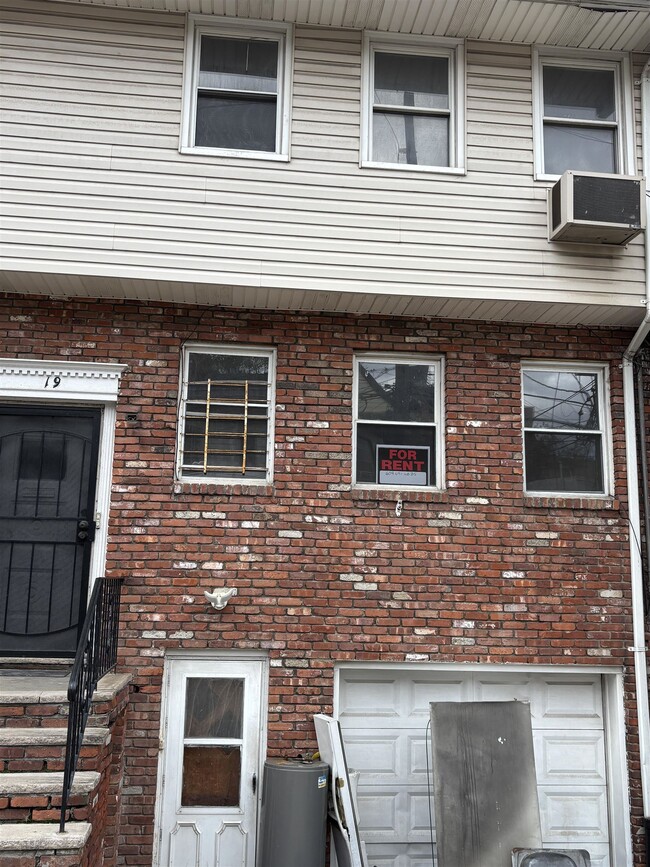 property at 19 Skillman Ave