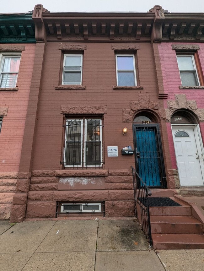 property at 254 N 19th St