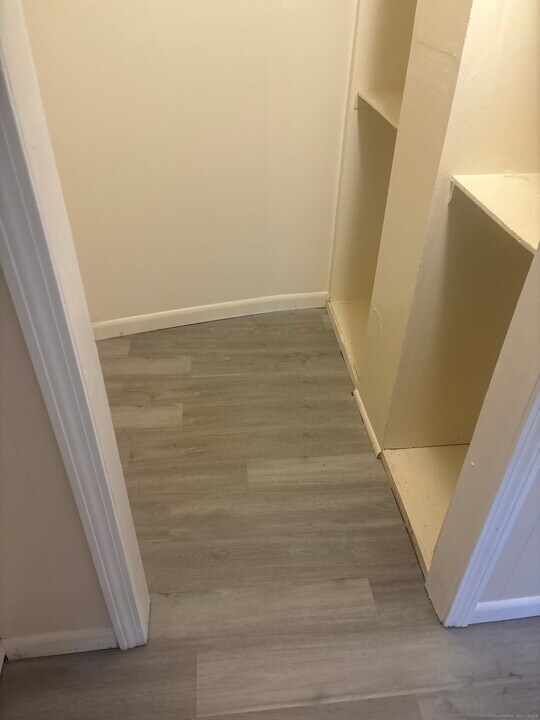32 Wolcott St in Hartford, CT - Building Photo