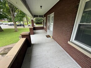 1815 Nicholasville Rd in Lexington, KY - Building Photo - Building Photo