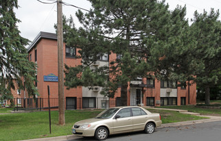 6345 Pleasant Ave S in Minneapolis, MN - Building Photo