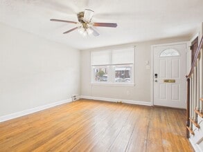 2210 Kensington St in Harrisburg, PA - Building Photo - Building Photo