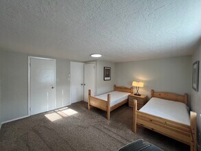 171 N Main St in Soda Springs, ID - Foto de edificio - Building Photo