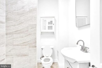 2212 W Fayette St in Baltimore, MD - Building Photo - Building Photo