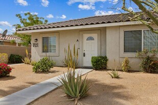 28345 Avenida La Paz in Cathedral City, CA - Building Photo