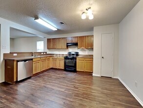 4026 Holly Leaf Ct in Dallas, TX - Building Photo - Building Photo