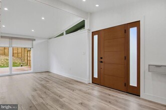 3304 Brandy Ct in Falls Church, VA - Building Photo - Building Photo